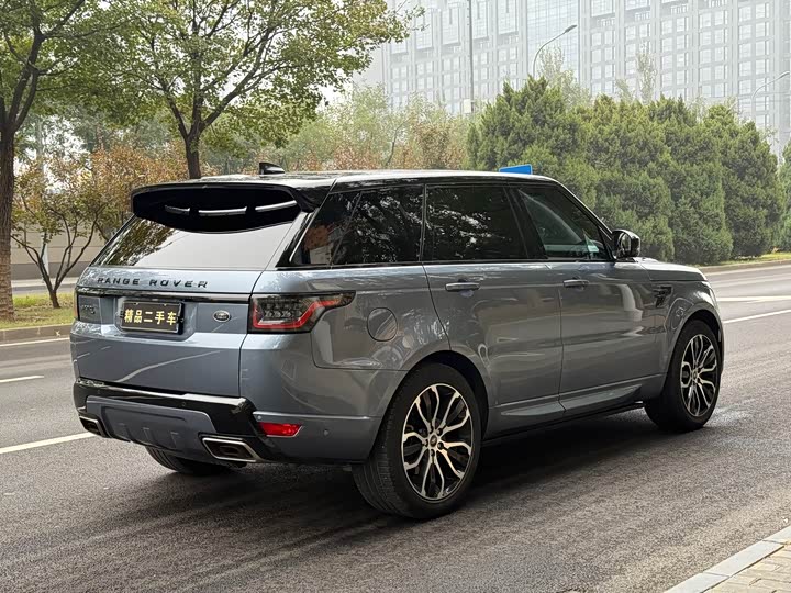 Фото 28 - Land Rover Range Rover Sport