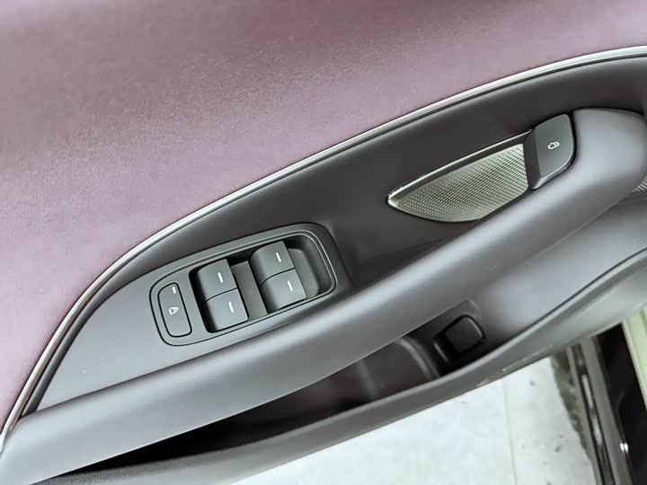 Фото 16 - Xiaomi SU7