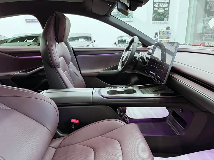 Фото 17 - Xiaomi SU7