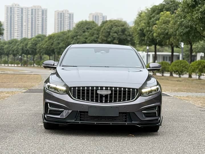 Фото 2 - Geely Preface