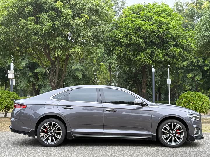 Фото 5 - Geely Preface