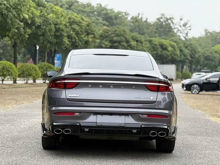 Фото 7 - Geely Preface