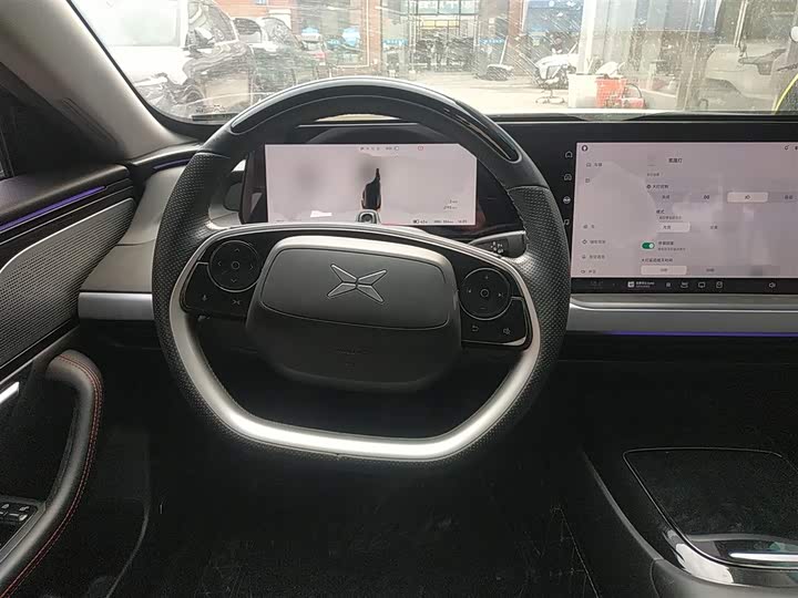 Фото 14 - XPeng P7