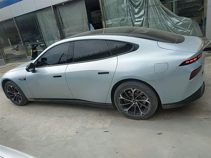 Фото 6 - XPeng P7