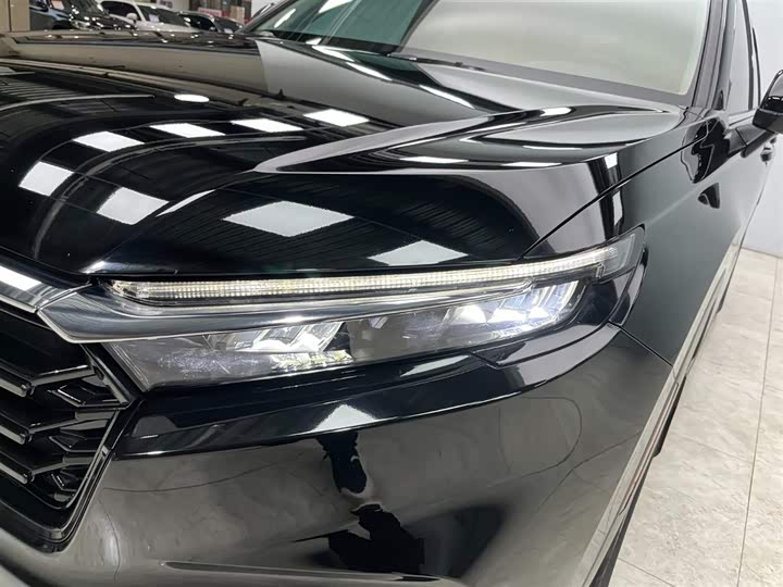 Фото 19 - Honda CR-V