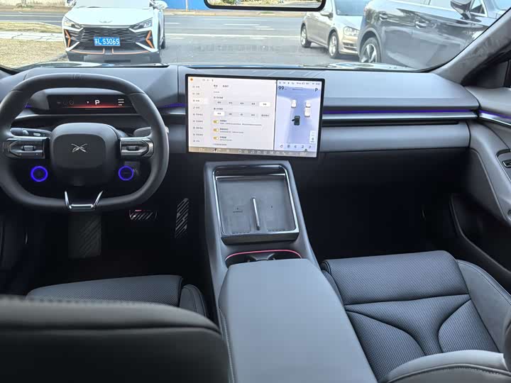 Фото 6 - XPeng P7