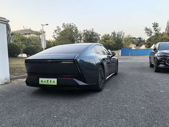 Фото 9 - XPeng P7