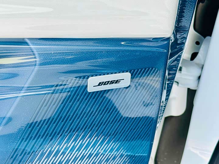 Фото 13 - Buick GL8 Hybrid