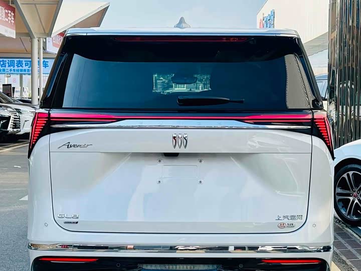 Фото 3 - Buick GL8 Hybrid