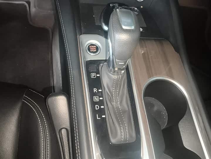 Фото 16 - Nissan Teana