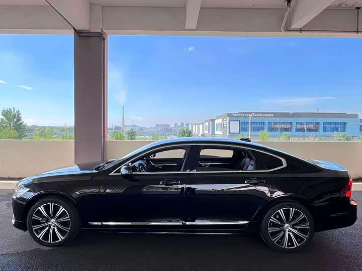 Фото 5 - Volvo S90
