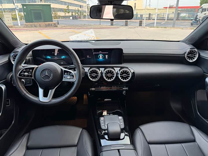 Фото 5 - Mercedes-Benz A-Class