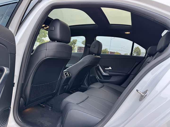 Фото 6 - Mercedes-Benz A-Class