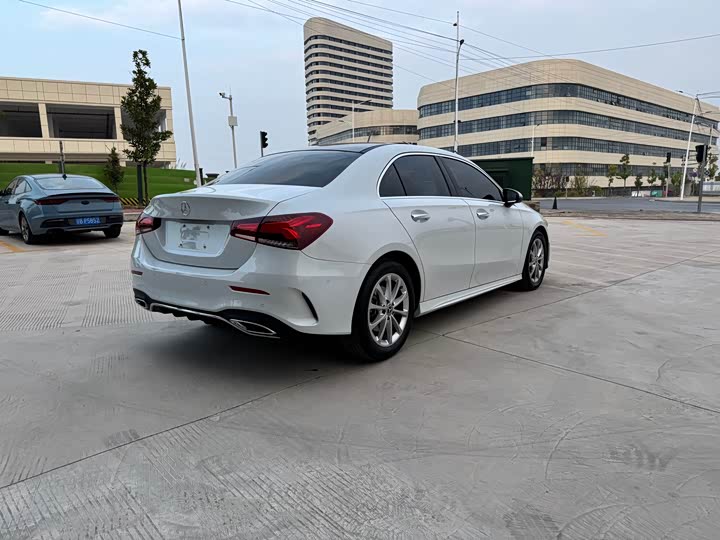 Фото 9 - Mercedes-Benz A-Class