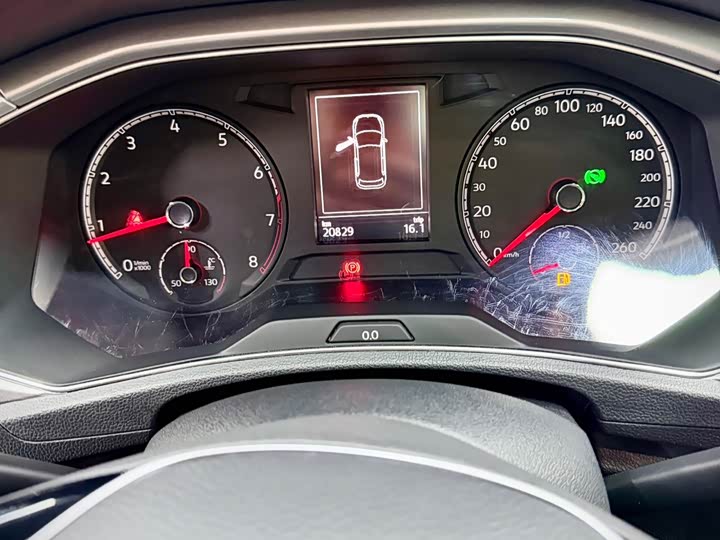 Фото 12 - Volkswagen T-Roc