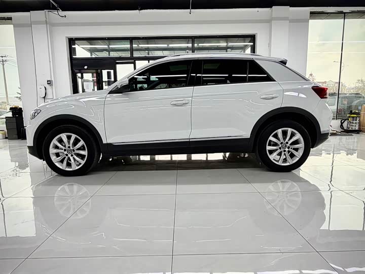 Фото 3 - Volkswagen T-Roc