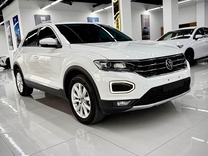 Фото 8 - Volkswagen T-Roc