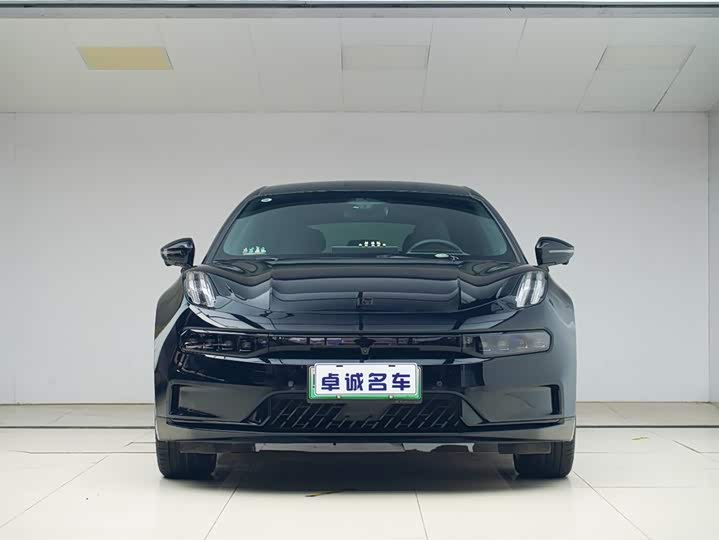 Фото 2 - Zeekr 001