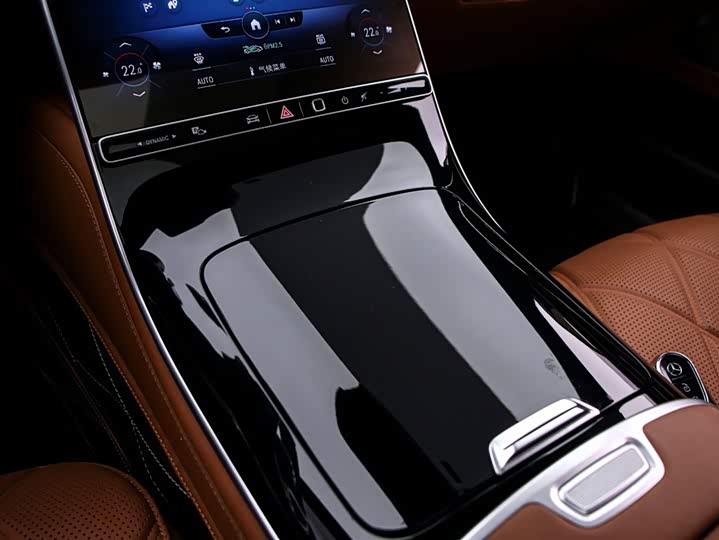 Фото 9 - Mercedes-Benz Maybach S-Class