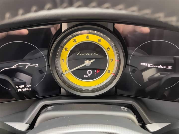 Фото 13 - Porsche 911