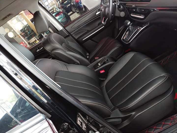 Фото 11 - GAC Trumpchi M6