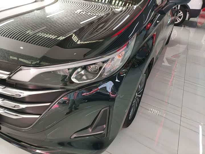 Фото 7 - GAC Trumpchi M6