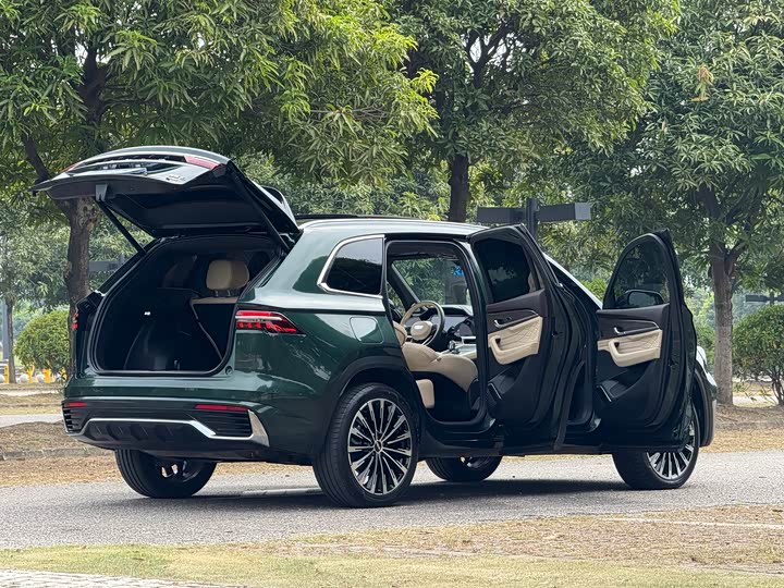 Фото 29 - Geely Monjaro