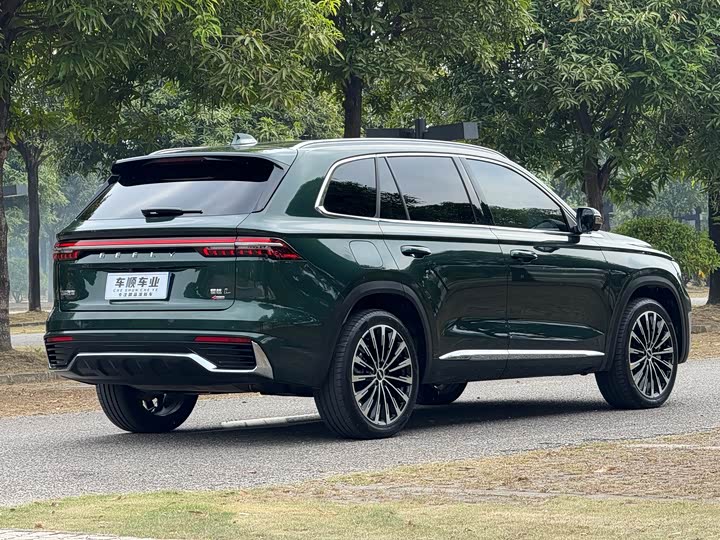 Фото 8 - Geely Monjaro