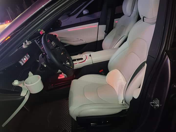 Фото 8 - Xiaomi SU7