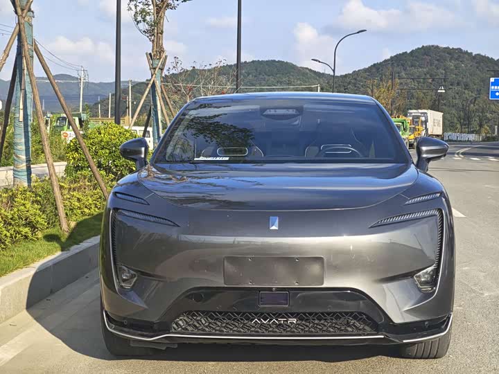 Фото 2 - Avatr 11