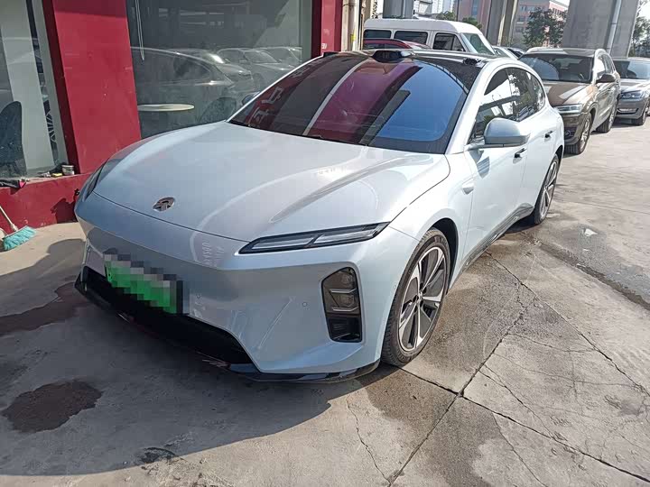 Фото 1 - Nio ET5T