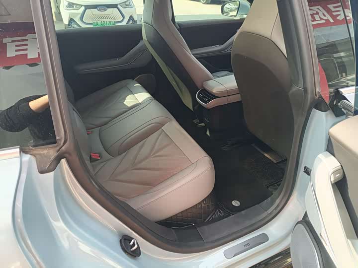 Фото 6 - Nio ET5T