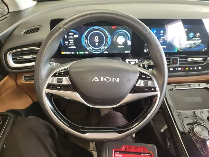 Фото 11 - GAC Aion V