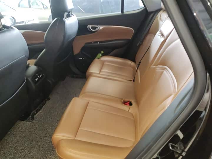 Фото 17 - GAC Aion V