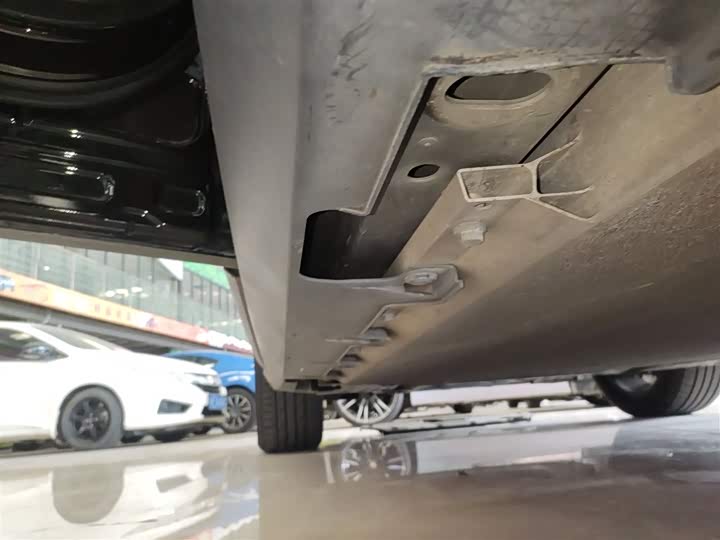 Фото 22 - GAC Aion V