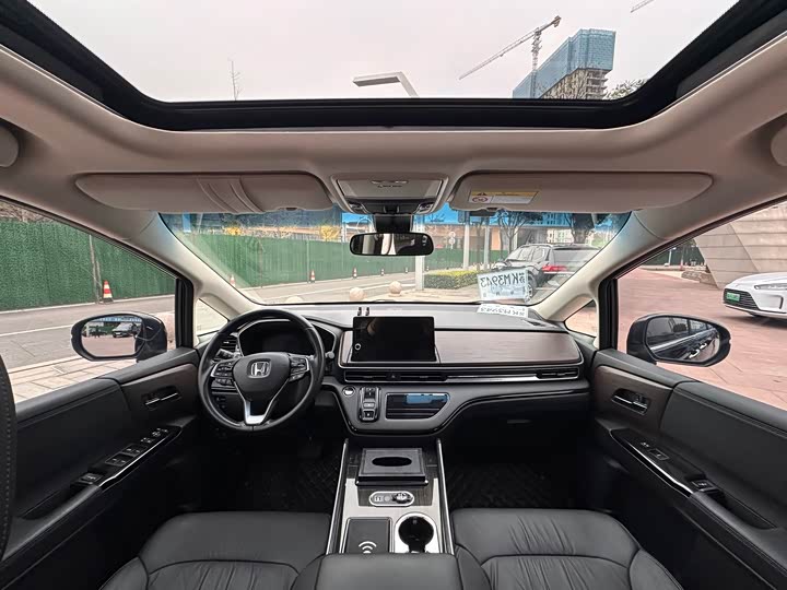 Фото 5 - Honda Odyssey