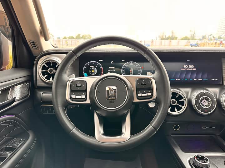 Фото 15 - Tank 300