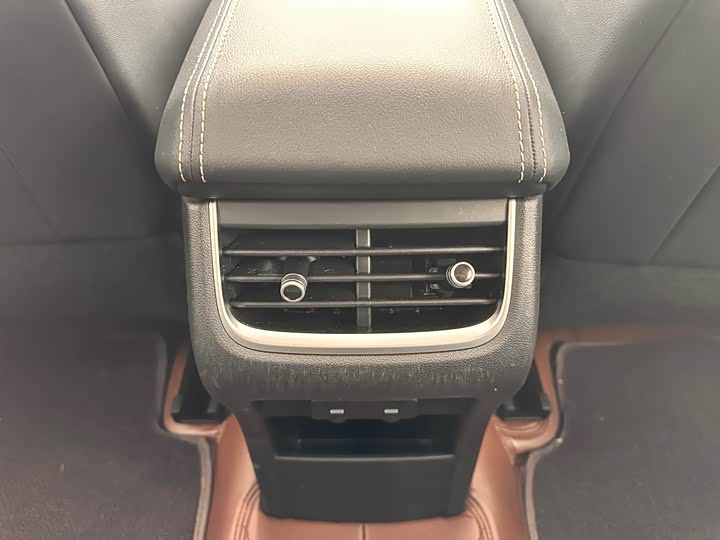 Фото 19 - Tank 300