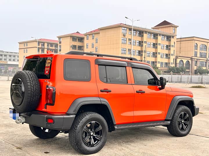 Фото 5 - Tank 300