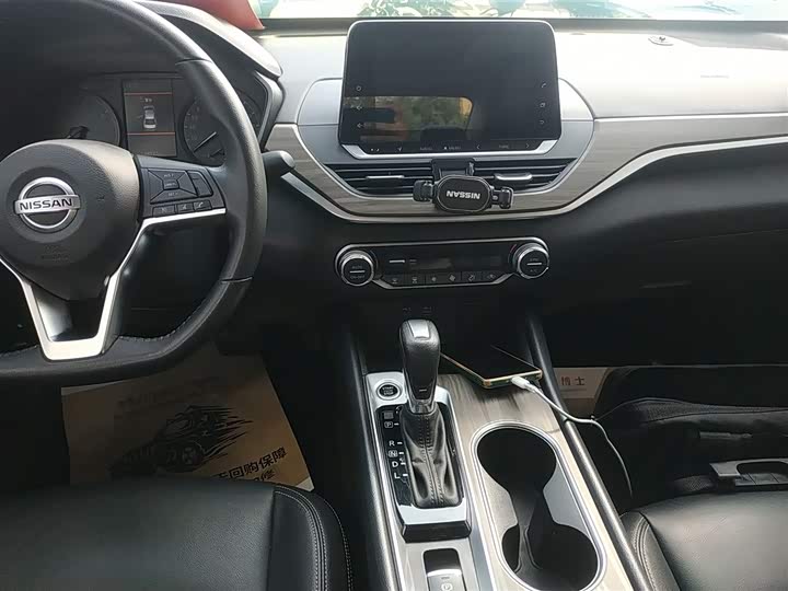 Фото 13 - Nissan Teana