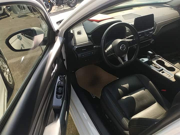 Фото 16 - Nissan Teana