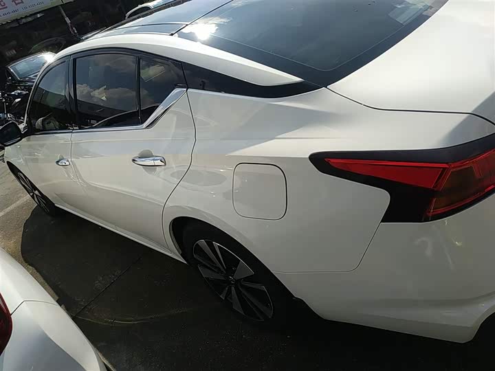 Фото 5 - Nissan Teana