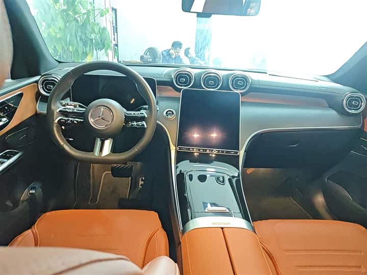 Фото 10 - Mercedes-Benz GLC-Class