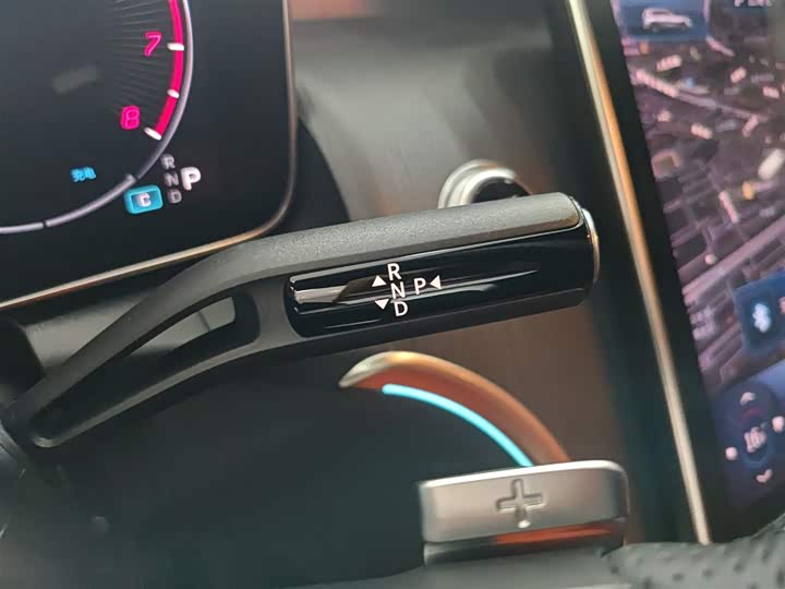 Фото 14 - Mercedes-Benz GLC-Class