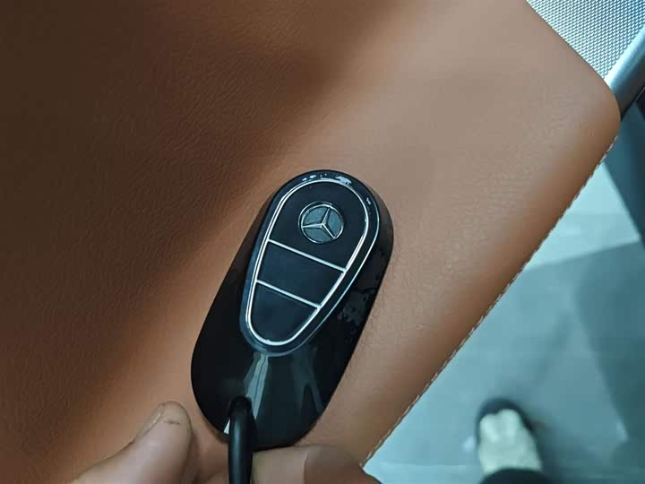 Фото 9 - Mercedes-Benz GLC-Class