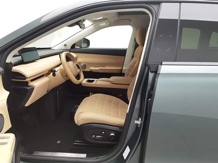 Фото 10 - Exeed Sterra ET