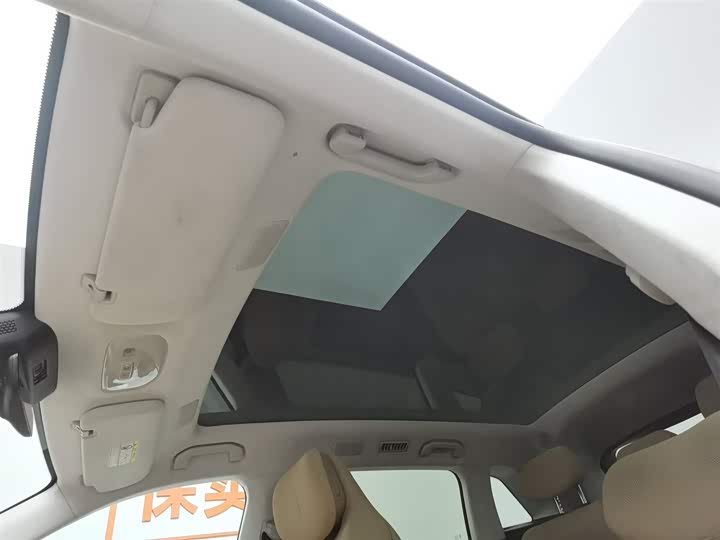 Фото 14 - Exeed Sterra ET