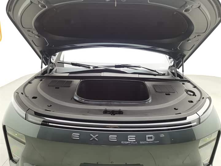 Фото 6 - Exeed Sterra ET