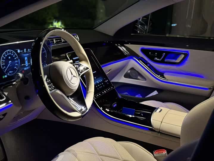 Фото 3 - Mercedes-Benz Maybach S-Class