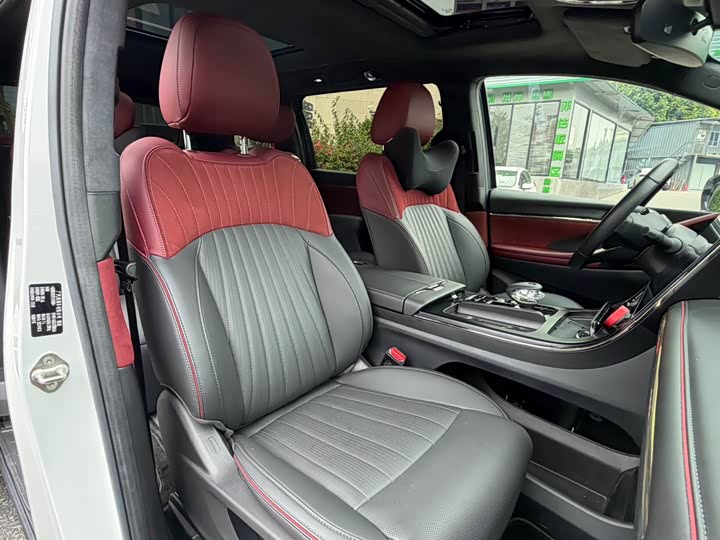 Фото 14 - GAC Trumpchi M8